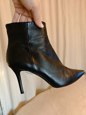Dune ankle heel boots like new, black size 40