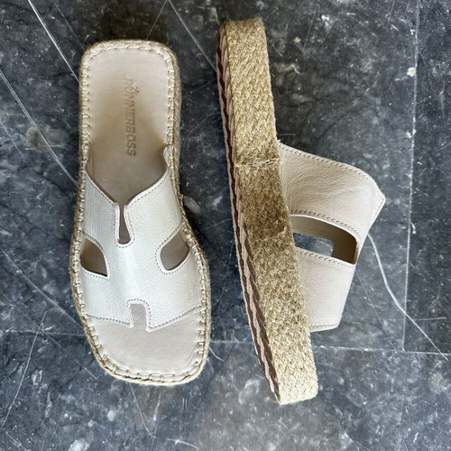Runnerboss sandals size 40 like new, beige leather platform