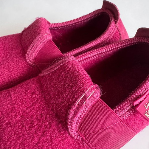 Living Kitzbühel children's wool slippers size 30 used, pink, flexible sole