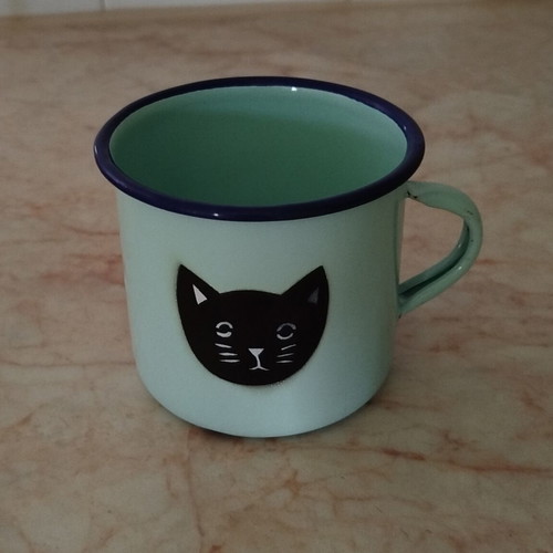 Finel Arabia Finland Cat & Mouse Vintage Enamel Mug like new