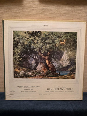 Gugliemo Tell vinyl box set like new, 4 records, classical