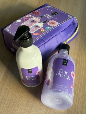 Lavish Care Festive Petals body care set new 2pcs