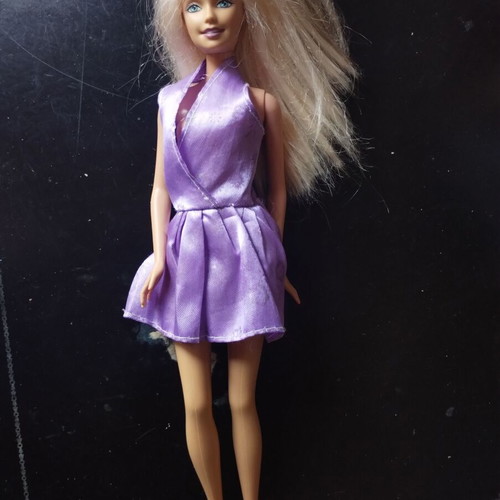 Barbie dolls pack of 6 like new