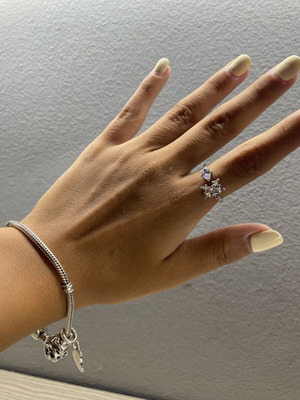 Pandora ring size 7 like new, silver