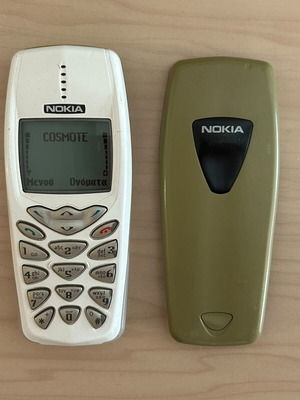Nokia 3510 mobile phone, white