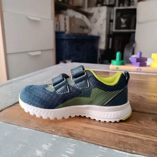 Bejo sport shoes for boy like new, size 24, dark green
