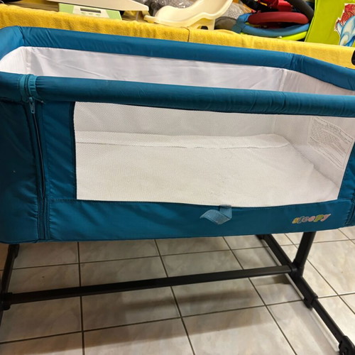 Carello Baby Cot like new