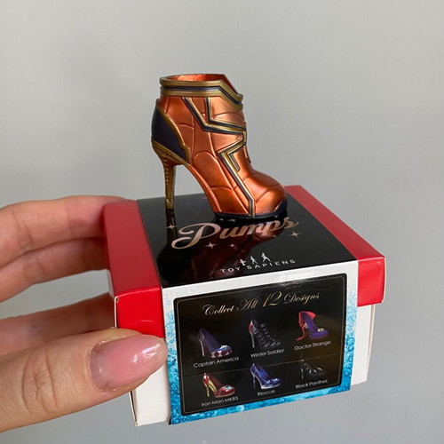 Toy Sapiens Marvel Infinity Saga Pumps mini collectible decorative shoe new