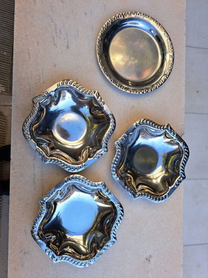 Silver-plated ice cream bowls used, good condition