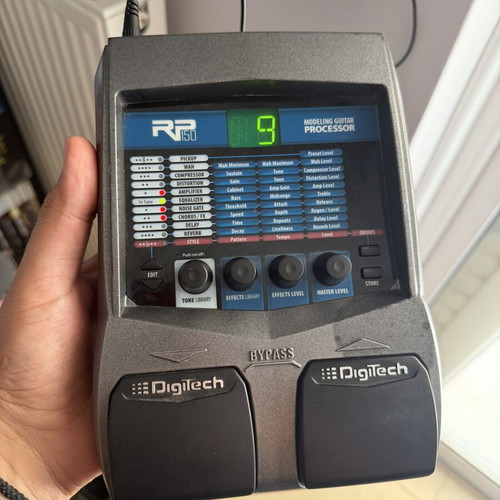 Digitech RP150 guitar multieffects like new