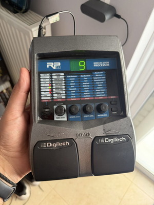 Digitech RP150 guitar multieffects like new
