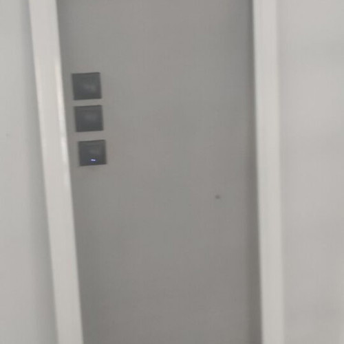 Window screens like new, set of 6 with various sizes