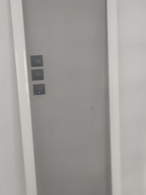 Window screens like new, set of 6 with various sizes