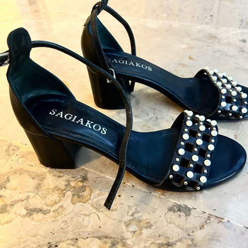 Sagiakos leather sandals used with pearls size 37 black