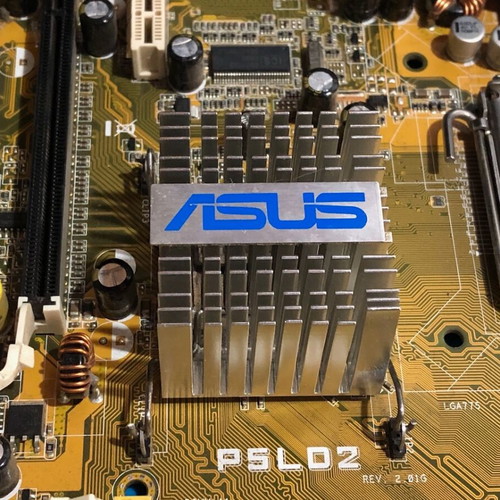 Intel Core 2 Duo E4600 2.4GHz and Asus P5LD2 945P s775 motherboard used