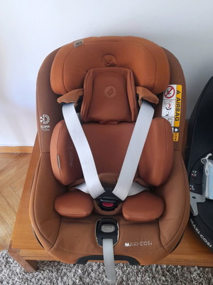 Maxi Cosi Pearl car seat like new