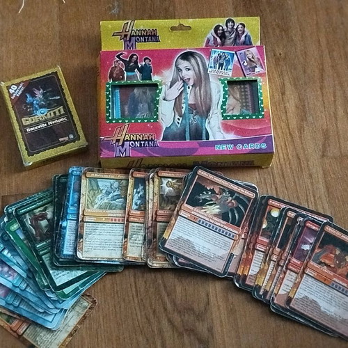Gormiti and Hannah Montana cards used