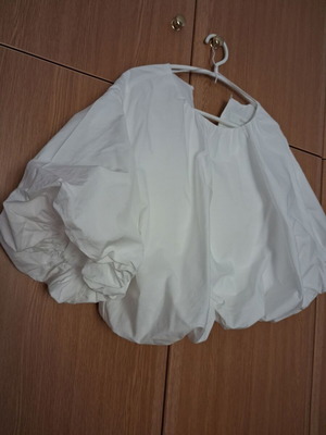 Zara white cropped top with puff sleeves like new