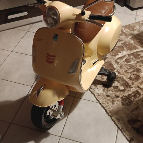 Vespa electric children's motorcycle like new