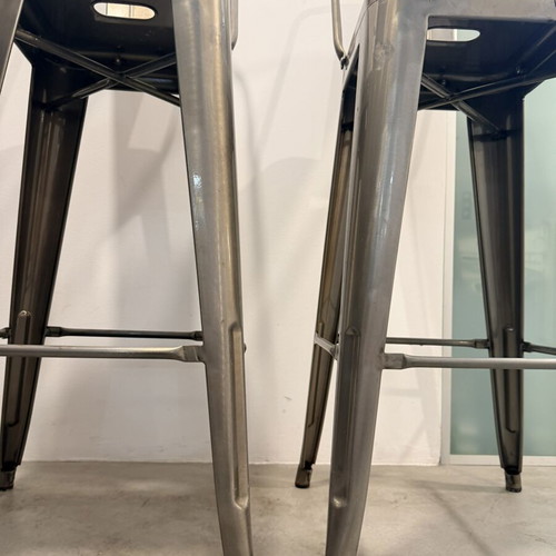 High stools anthracite glossy used, set of two
