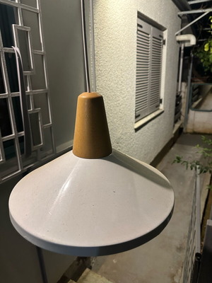 Eikon Shell pendant lamp Schneid Studio used with wooden base
