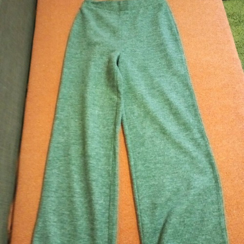 Green pants new, size S