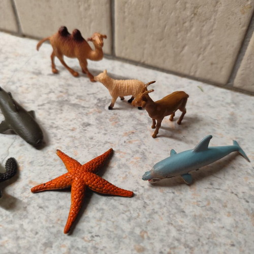 Animal figures used, assorted set