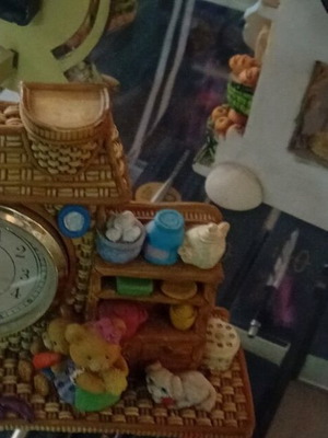 Vintage tabletop clock with teddy bears new, analog