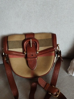 Τσαντάκι Burberry δερμάτινο και υφασμάτινο σα καινούριο