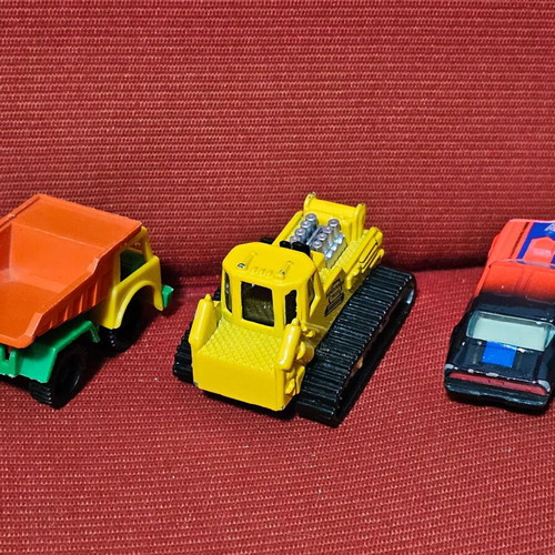 Toy cars used, pack of 3 pieces