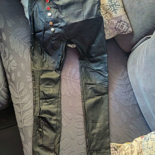 Leather pants-breeches used, flattering fit