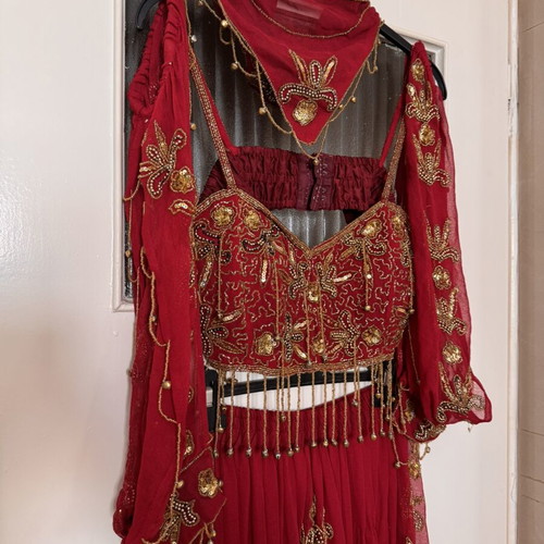 Authentic Hanoumissa Costume from Dubai like new