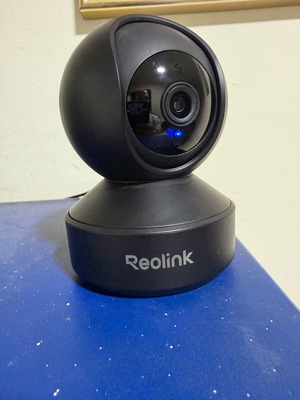 IP Camera Reolink E1 Pro σαν καινούργιο με τροφοδοτικό και καλώδιο Ethernet