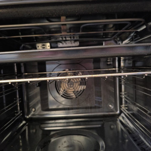Zanussi ZCV65320XA electric stove used, bought October 2023
