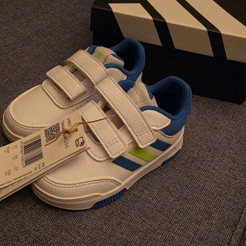 Adidas no21 baby shoes, new, size 12 cm insole