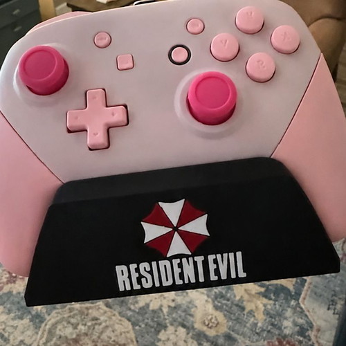 Resident Evil Controller Stand new