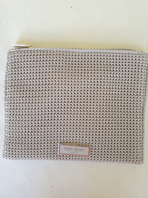 Νεσεσέρ YSL μπεζ πλεκτό καινούργιο 17cm×14cm