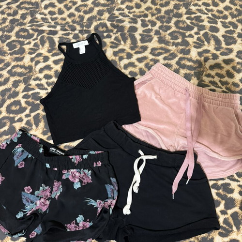 Bershka shorts set with Tally Weijl and Forever 21 top like new