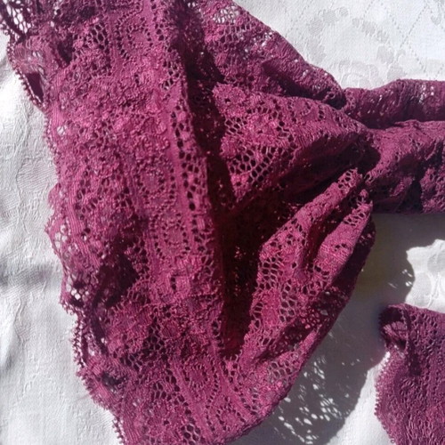 Vintage crop top lace with bell sleeve like new, one size