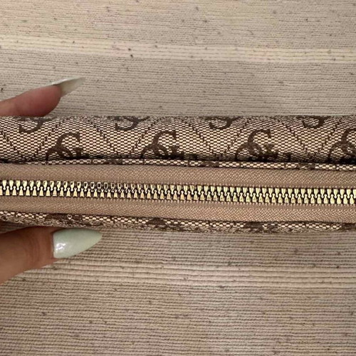 Guess women's wallet, beige and brown