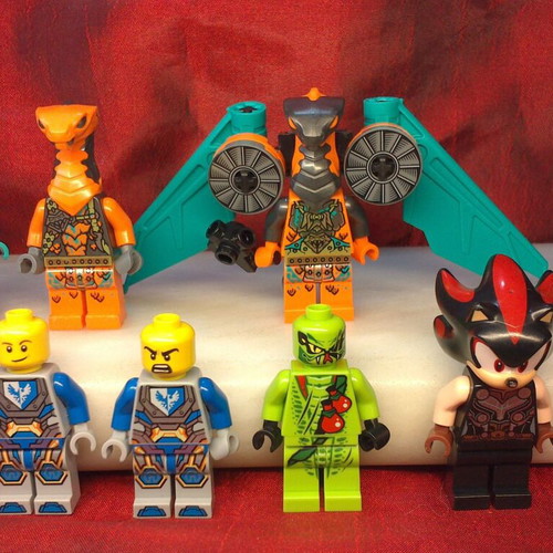 Lego 122 figures like new
