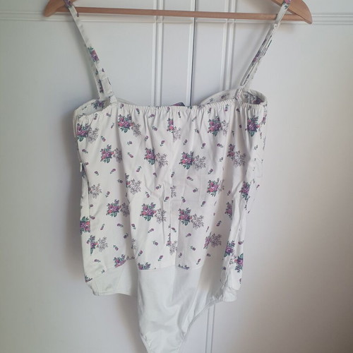 Zara top medium like new with chest support, multicolor