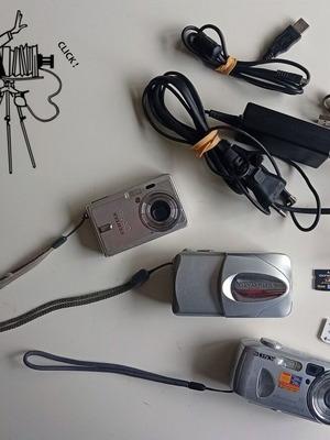 Digital cameras used, pack of 3 with cables and batteries