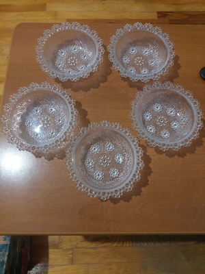 Vintage dessert plates like new, 15x15 cm, 4 cm deep