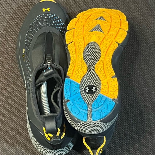 Under Armour UA HOVR Phantom 2 Storm shoes like new, size 39