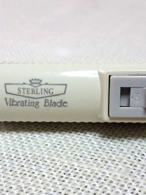 Ξυριστική μηχανή Sterling SVB-1 μεταχειρισμένη, vintage, με δόνηση