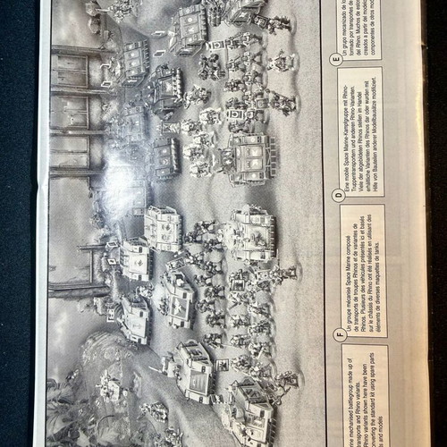 Warhammer 40,000 Space Marine Rhino used model 1990s