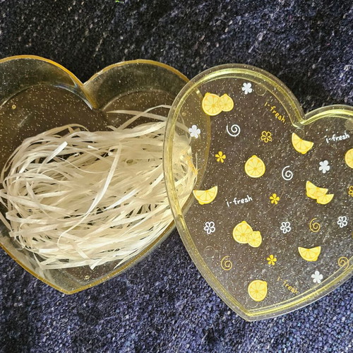Heart-shaped storage box new