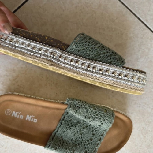 Nio Nio slippers new, size 37 with knitted upper and silver details