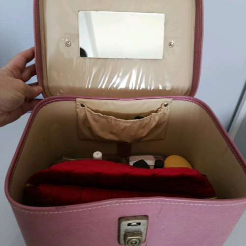 Makeup case pink 29cm x 22cm like new